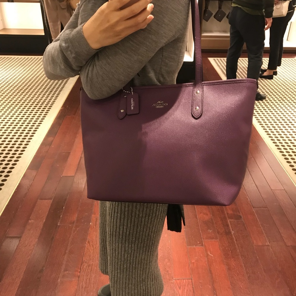 Coach purple tote bag NWT